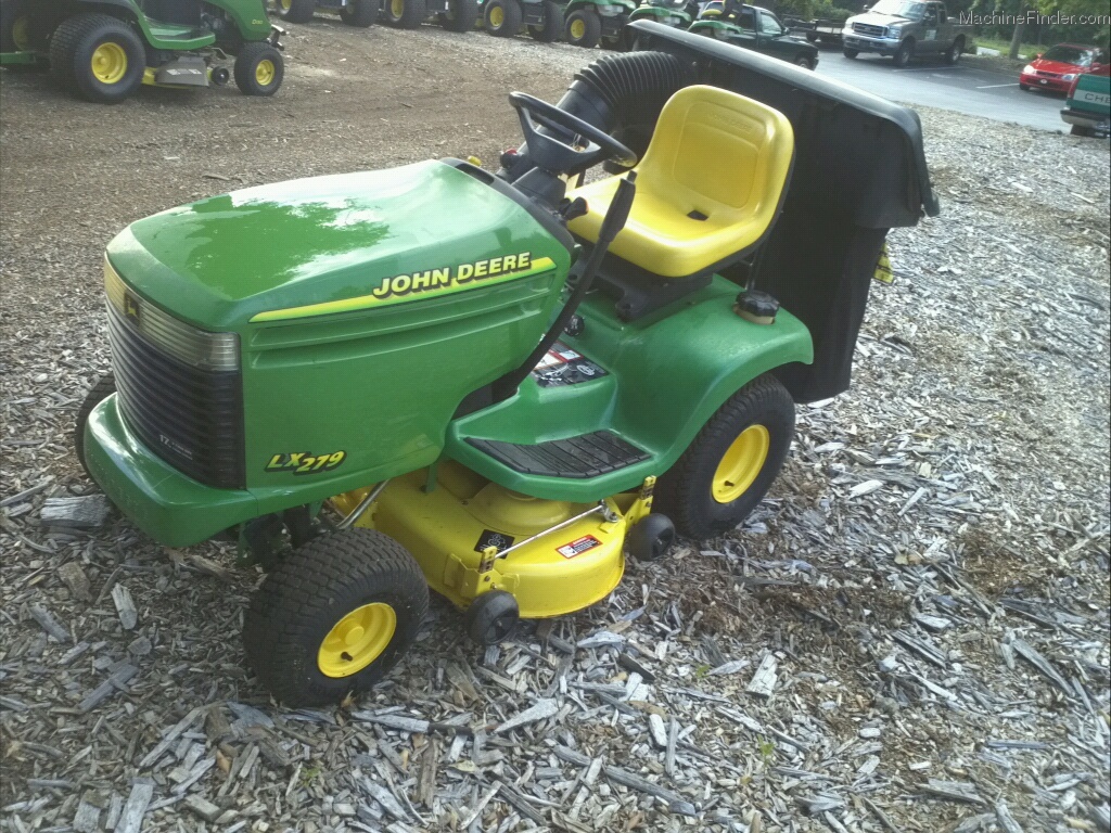 John Deere LX279 Lawn Tractor Lawn & Garden and Commercial Mowing ...