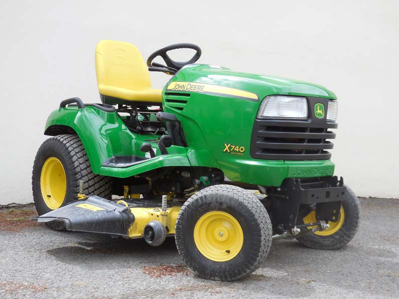 John Deere X740 | Used Diesel Garden Tractor