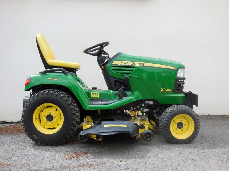 Used John Deere X749 | 4WD 4-Wheel Steer Diesel Garden Tractor