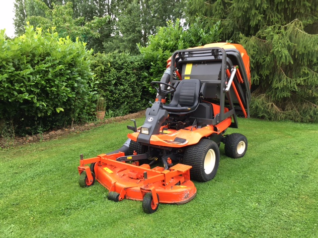 sold ! KUBOTA F2560 MOWER WITH COLLECTOR for sale - FNR Machinery