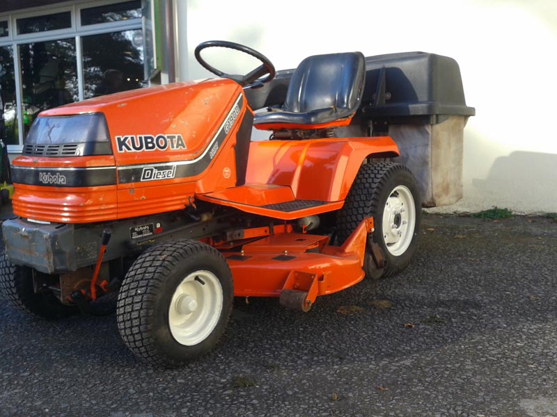Kubota G1900 HST | Used Garden Tractors