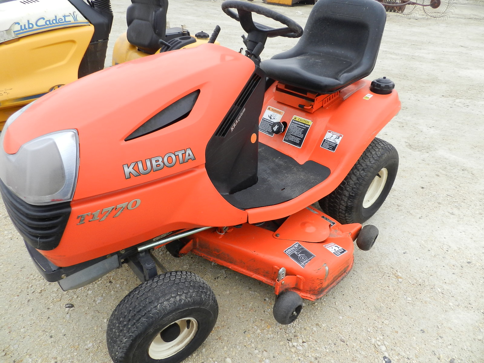 Kubota T1770 17HP Lawn Tractor, 348.9HRS | Penner Auction Sales Ltd.
