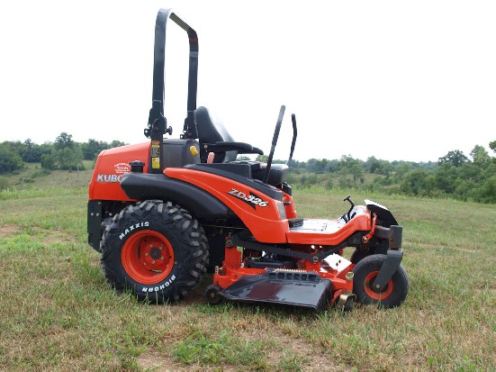 Kubota ZD326 Review by Bobby Fore - TractorByNet.com