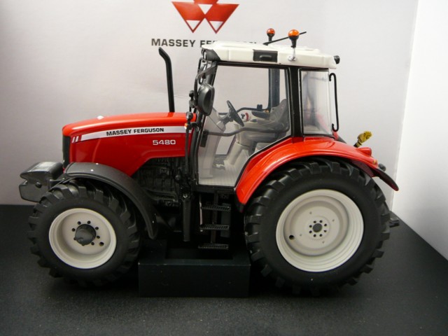 Massey Ferguson MF5480 Tracteur Agricole Miniature 1/32 Universal ...