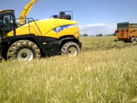 FR New Holland Silage Extreme. 2013.. Tyre 900x32..... - YouTube