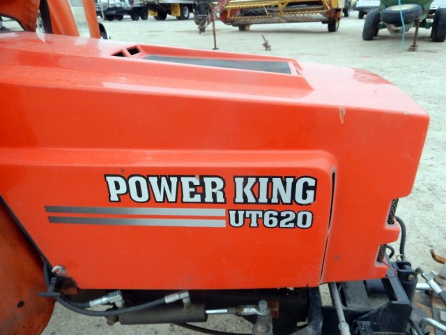 Lot # : 117 - R-601 Power King UT620 Tractor