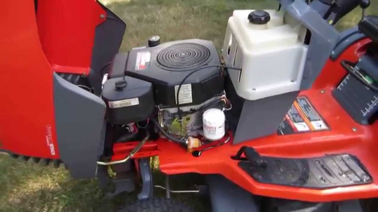 Scotts S1642 Lawn Tractor vid1 - YouTube