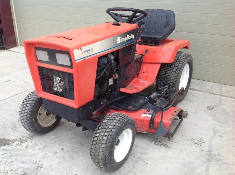Simplicity Sovereign Hydro 18 Lawn Tractor - Current price: $400