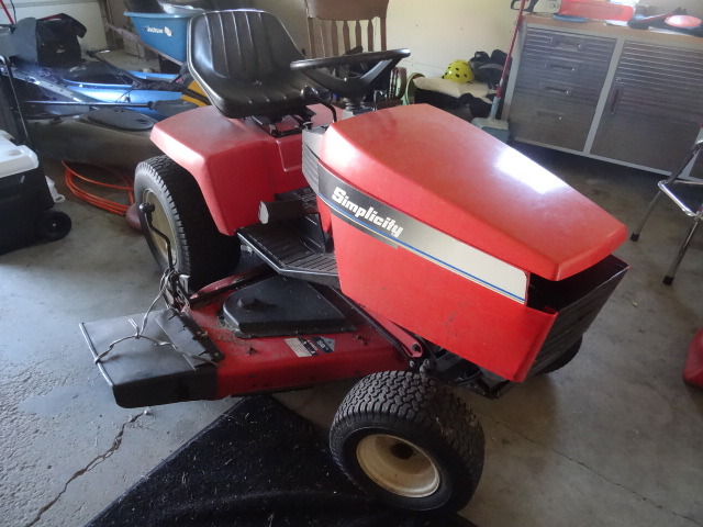 Riding Lawn Mower | K & C Auctions Big Lake Garage clean out and ...