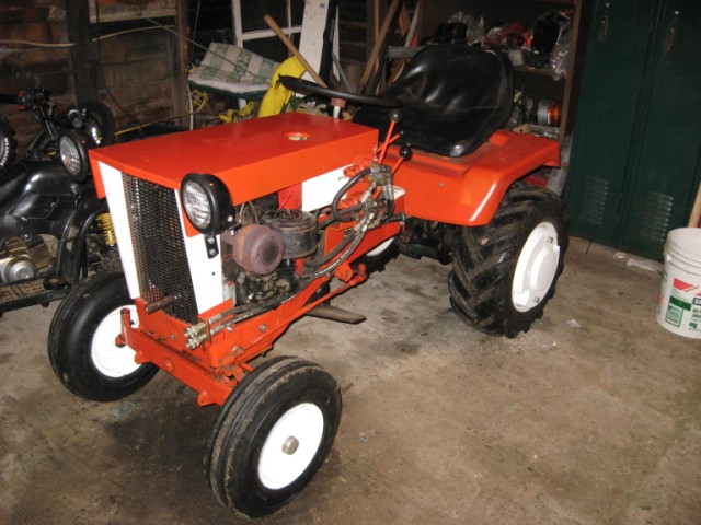 ... Tractors (Simplicity and Allis Chalmers Garden Tractors) - 3012