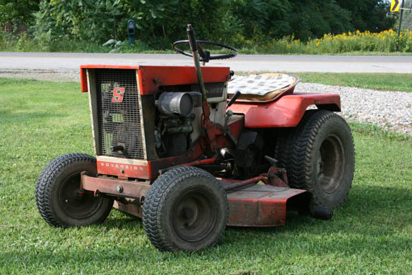 ... (Simplicity and Allis Chalmers Garden Tractors) - Pics of my 3212V