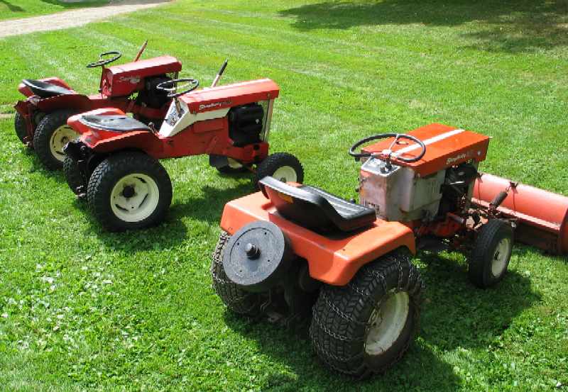 Michael's Tractors (Simplicity and Allis Chalmers Garden Tractors)