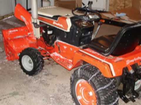 simplicity 7114 garden tractor - YouTube