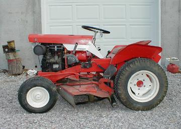 Antique Tractors - 1965 Simplicity Landlord 101 (w/Hydraulics) Picture