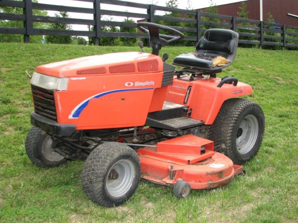 Simplicity Lawn Tractor Pictures to pin on Pinterest