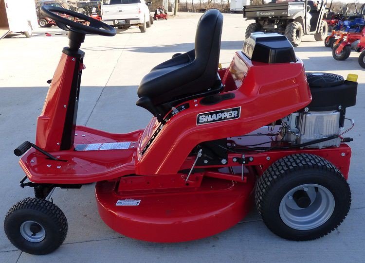 Snapper RE210 Riding Mower 33
