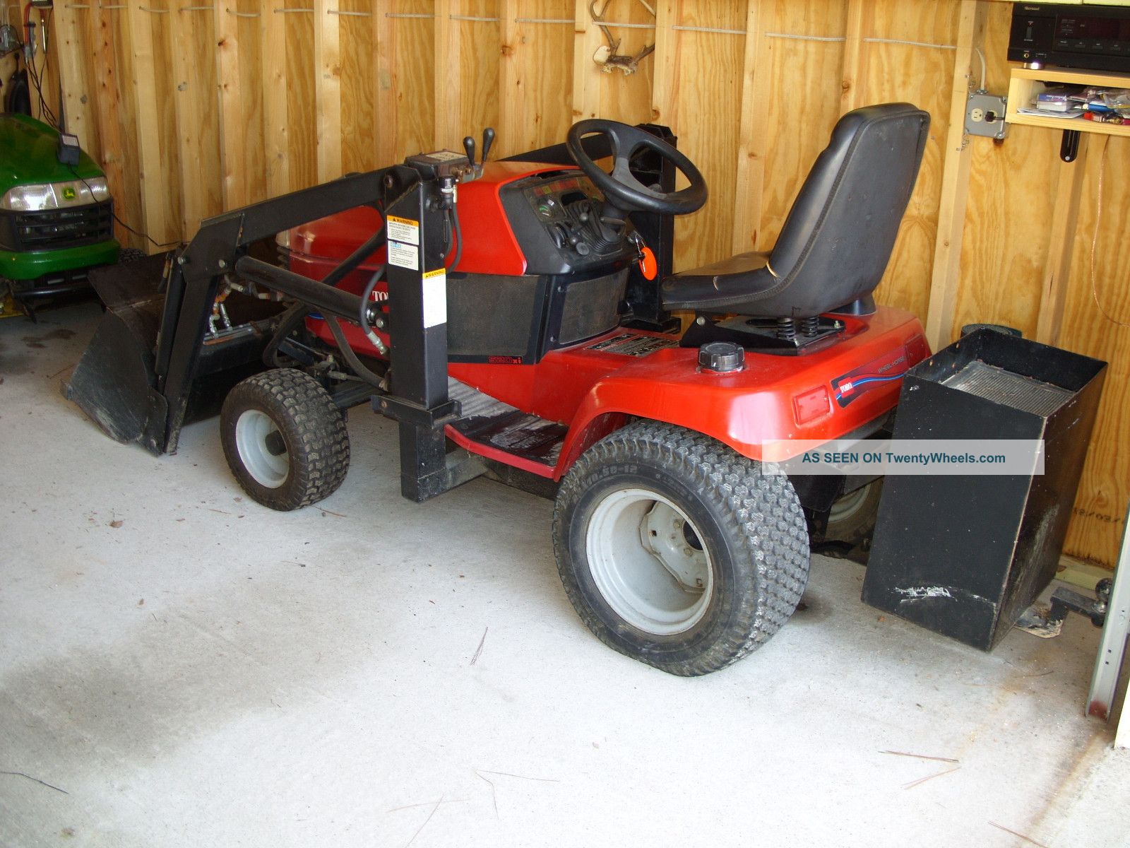Toro / Wheelhorse 520xi With Kwikway Front Loader Tractors photo 1