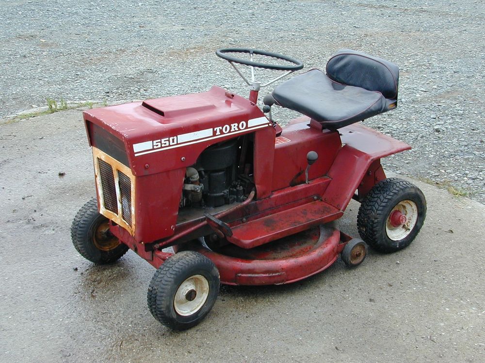 Toro 550 Tractor Lawn Mower 3 Speed 5 HP Briggs 30