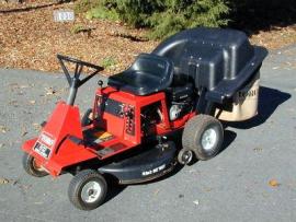 Transport a Toro 8-32 Riding Lawn Mower 8 HP 32 Deck 5 Speed to ...