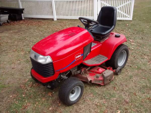 Wheel Horse 22.HP 5XI top of the line garden tractor. Only 200 hours ...
