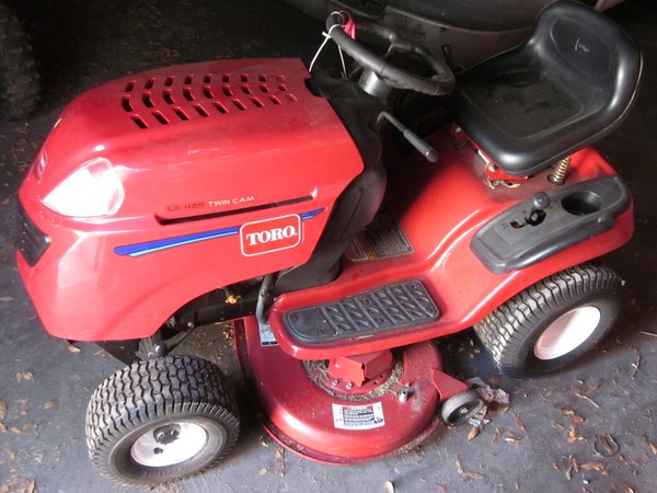 2007 TORO M#LX425 RIDING LAWNMOWER RED 20HP 42IN photo, picture, image ...