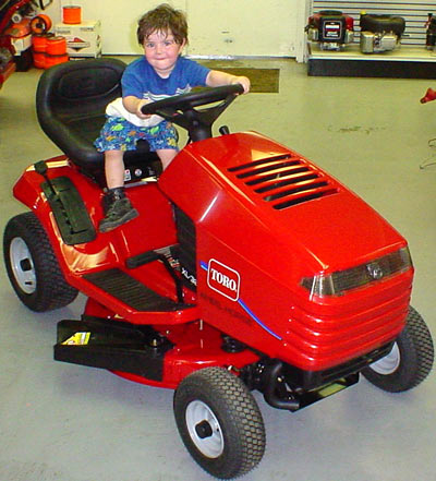 Vermont Toro XL320 32 inch cut Gear Drive Lawn Tractor