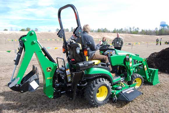 John Deere 1026R Sub-Compact Tractor Review