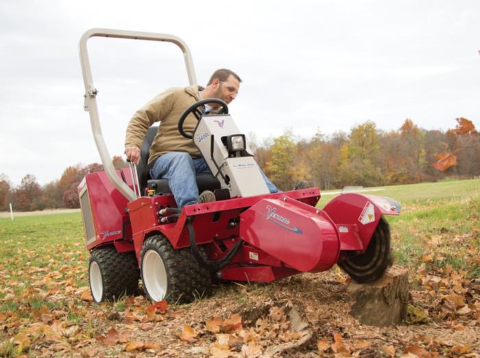 Ventrac 3400L 4 Season Tractor - Lawn-Golf