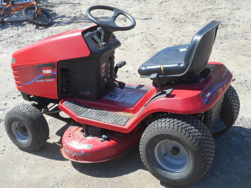 Toro Wheel Horse Lawn Tractor, 16HP... | LE May Lawn Equipment & More ...