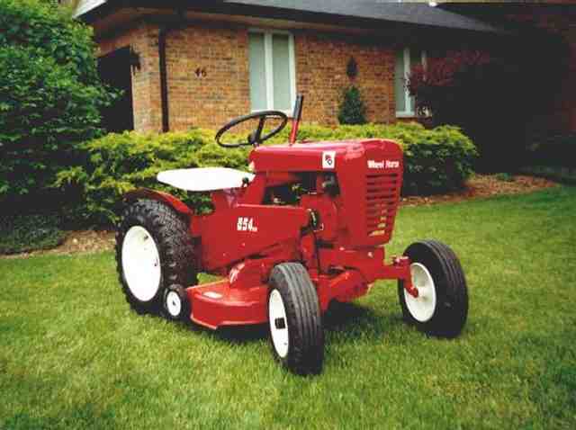 Lawn & Garden Tractors Photo WheelHorse P2