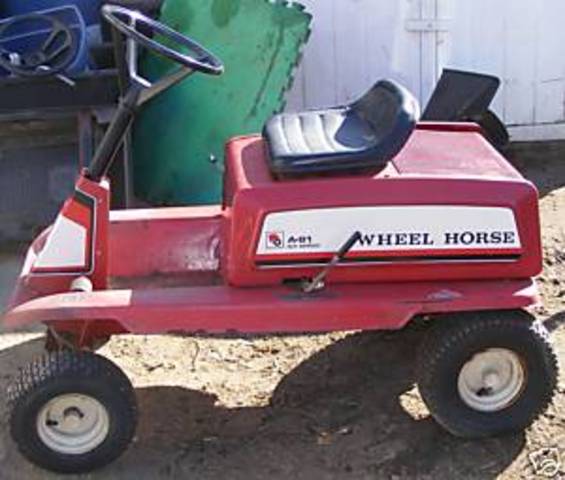 81 Rear Engine Mower - Wheel Horse Tractors - RedSquare Wheel Horse ...