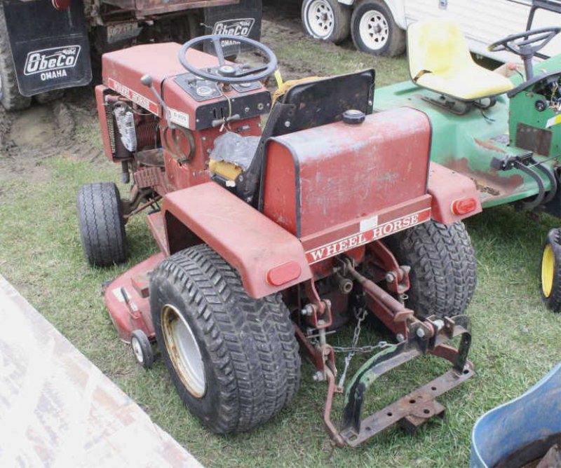 LOT #1078 - WHEEL HORSE D-200 WITH DECK, 3PT, AND REAR PTO