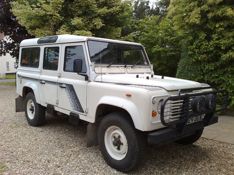 Recommended Photos Collections: Land Rover Defender 110 in White