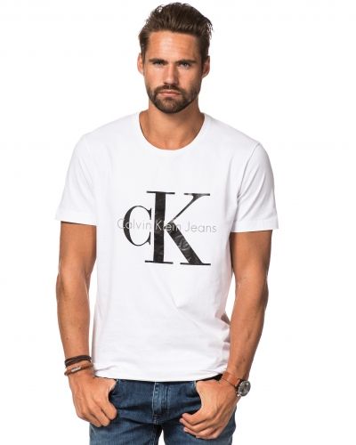 Fler t-shirts från Calvin Klein Jeans Fler vita t-shirts Fler t ...