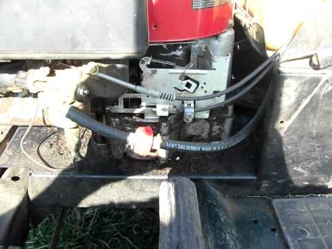 MTD 15.5 HP Lawn Tractor - Engine Gunning Issues - YouTube