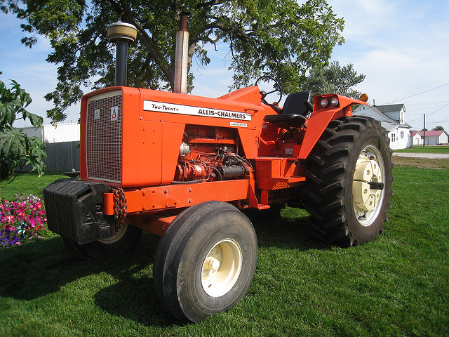 Dale's 220 Allis-Chalmers Tractor | Explore Kevin Minnis' ph ...