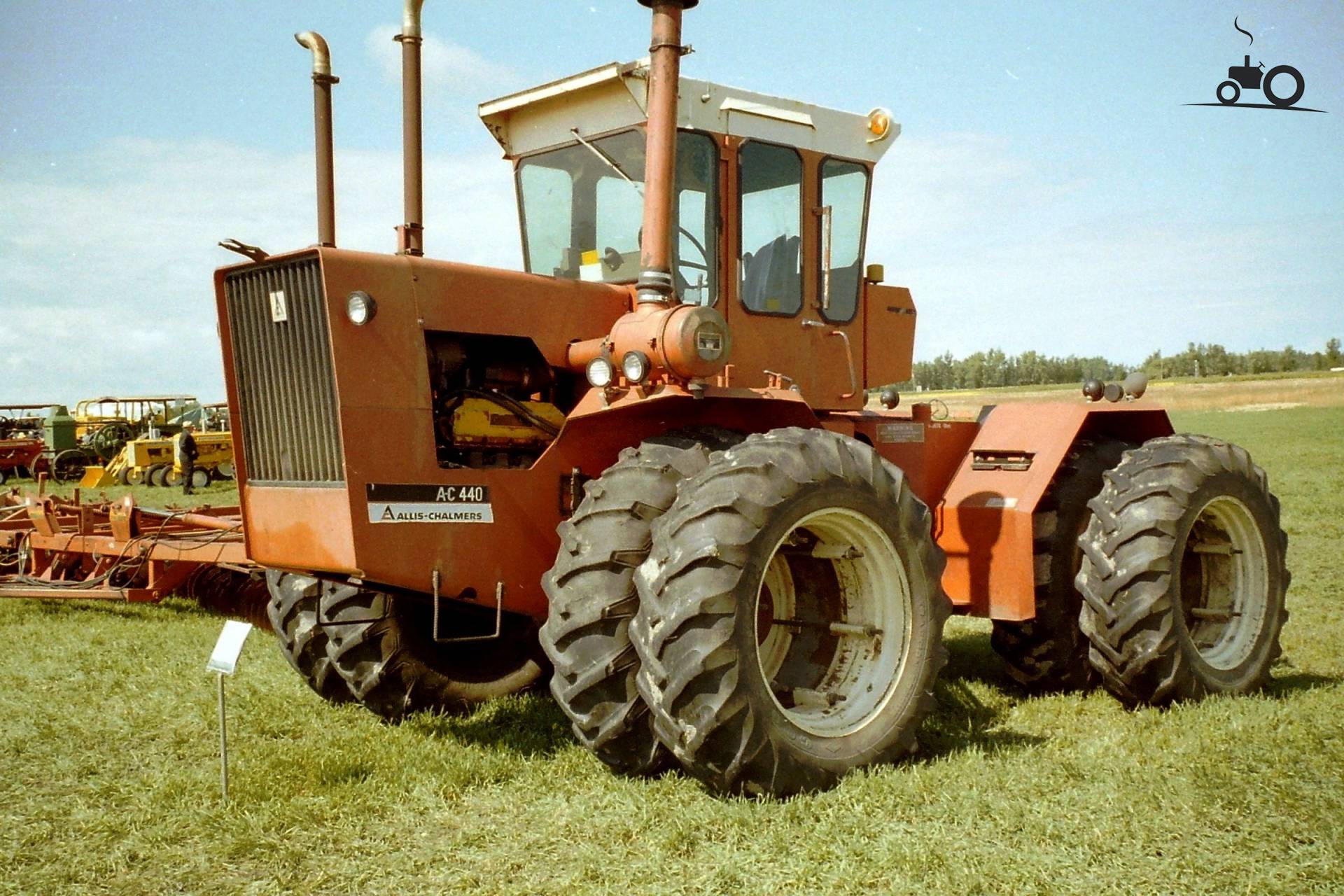 ... Chalmers 440 Specs and data - Everything about the Allis-Chalmers 440
