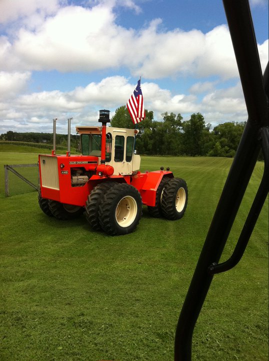Allis Chalmers 440 Tractor. Excellent condition. Has 3 point with ...