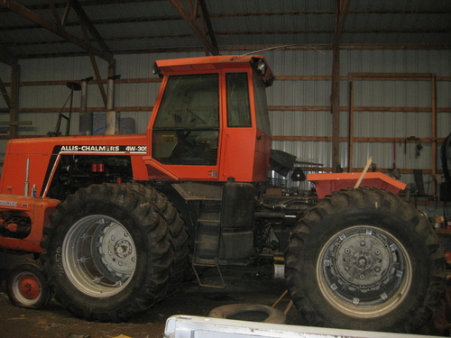 Allis Chalmers 4W-305 Tractor | Lakota, ND Classifieds