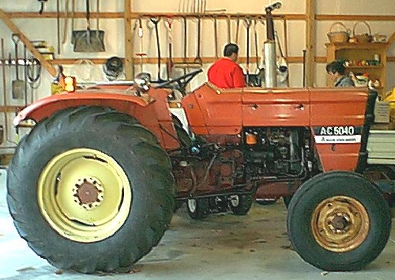Farm Equipment For Sale: Allis Chalmers 5040 Tractor