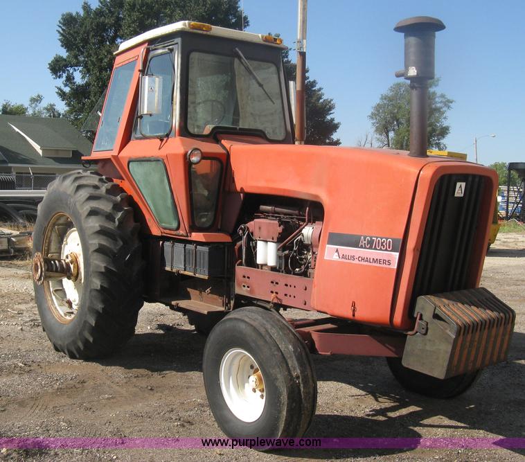 Allis Chalmers 7030 tractor, 2,982 hours on meter, Allis Chalmers ...