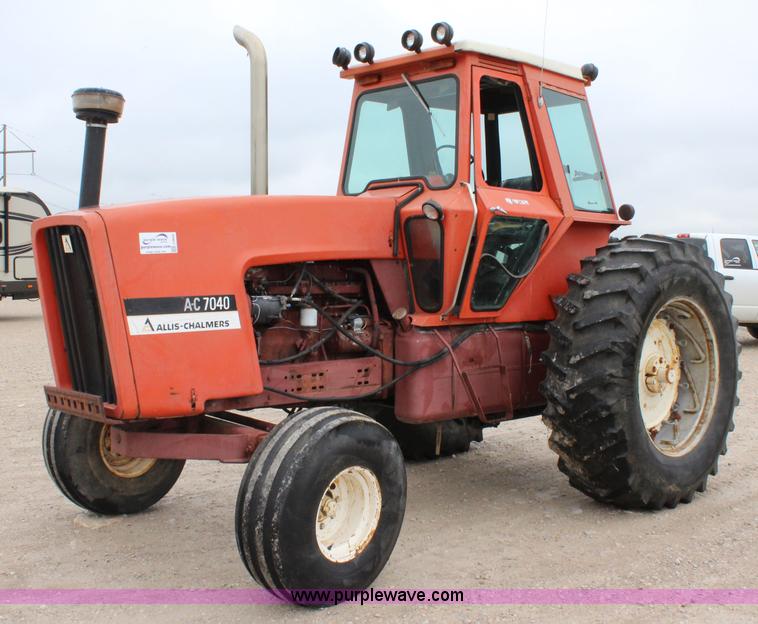 1976 Allis Chalmers 7040 tractor