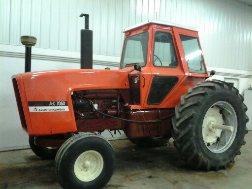 Allis Chalmers 7050 for Sale submited images.