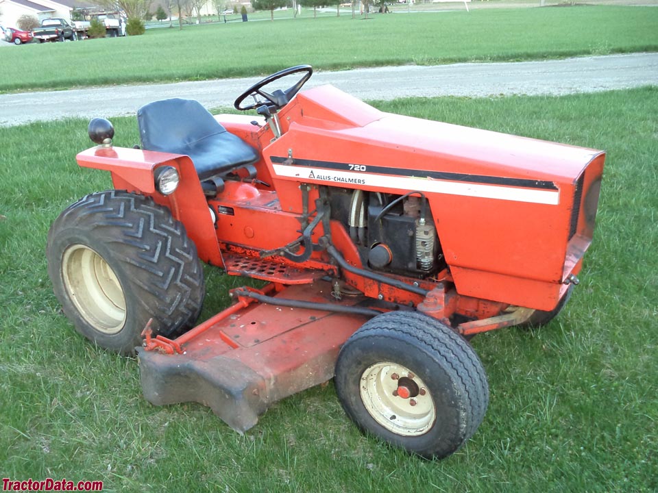Allis-Chalmers 720 with mid-mount mower deck. (2 images) Photos ...
