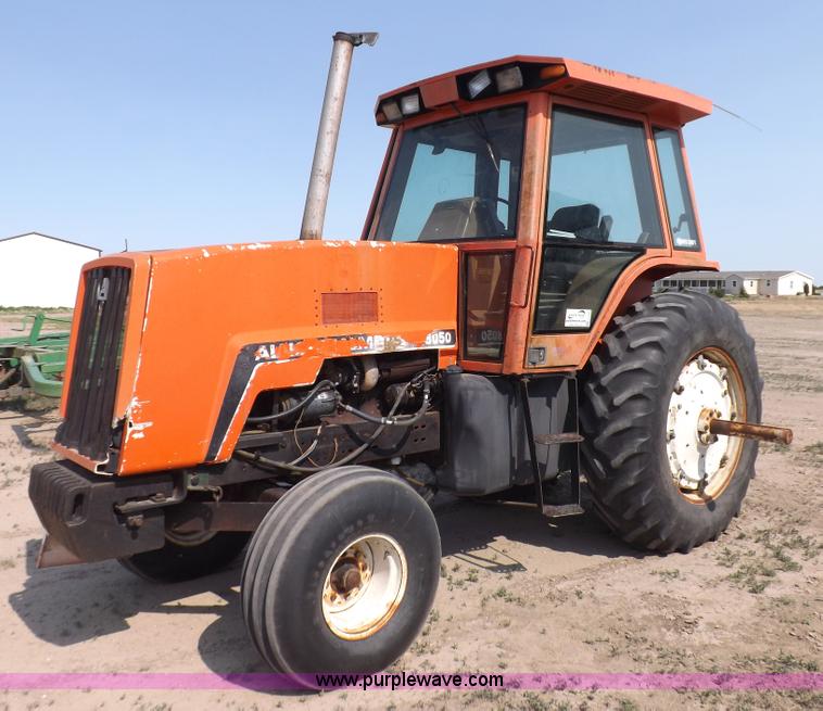 I7745.JPG - 1982 Allis Chalmers 8050 tractor, 7,516 hours on meter ...