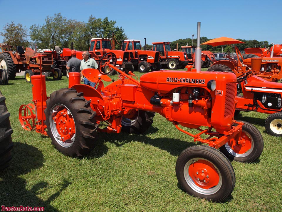 Wide-front Allis-Chalmers CA with planter. (2 images) Photos courtesy ...