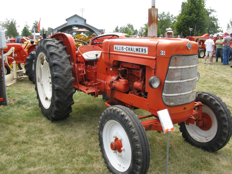 here are some pics of my Fd5 tractor that was shipped over from the ...