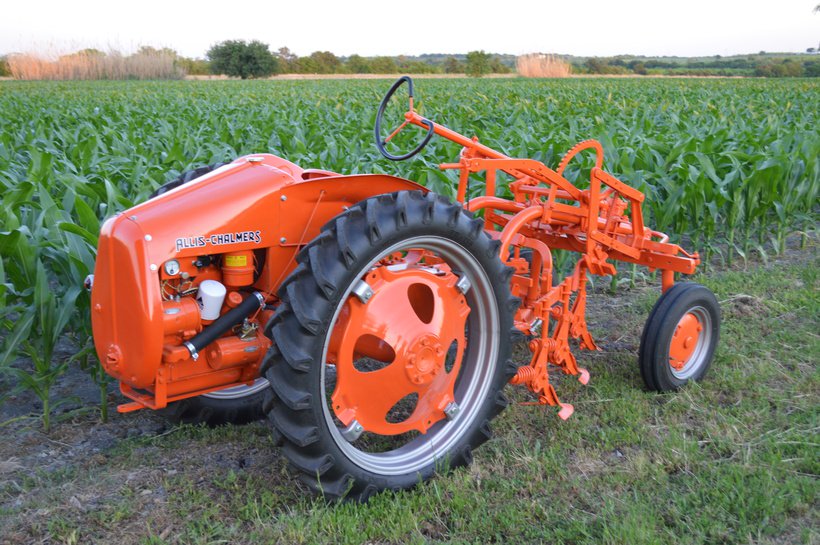 Allis Chalmers G Roundup Tractor Show Pictures to pin on Pinterest