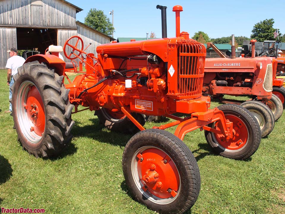 Allis-Chalmers UC with high-clearance axle. Photo courtesy of Ron ...