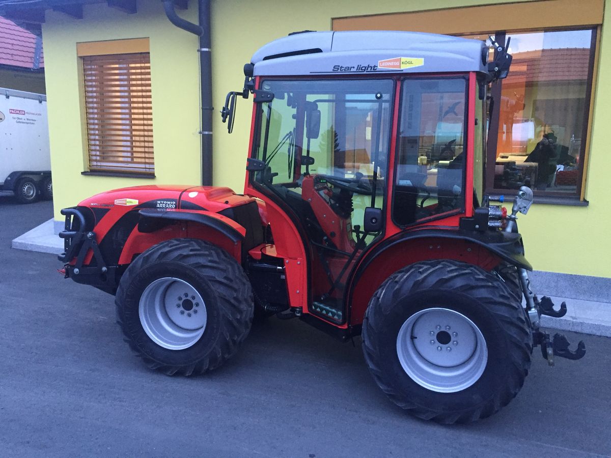 Antonio Carraro SRH 9800 - Ledinegg Kögl